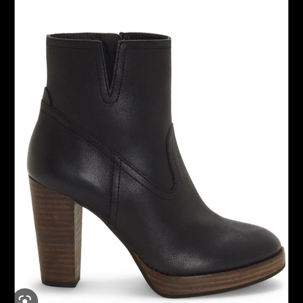 Lucky Quintei Black Leather Ankle Boot